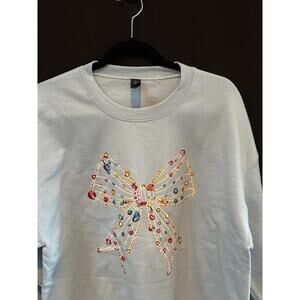 Gildan Heavy Blend Bow Embroidered Sweatshirt Light Blue G